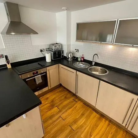 1 Bed Apartment Next To Train Station City Centre Apartmán Leeds (West Yorkshire)